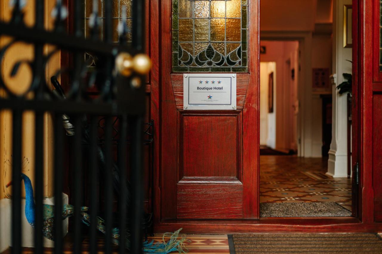 คาร์มิเคิล เฮาส์ บูทิก โฮเทล Hotel เคปทาวน์ ภายนอก รูปภาพ
